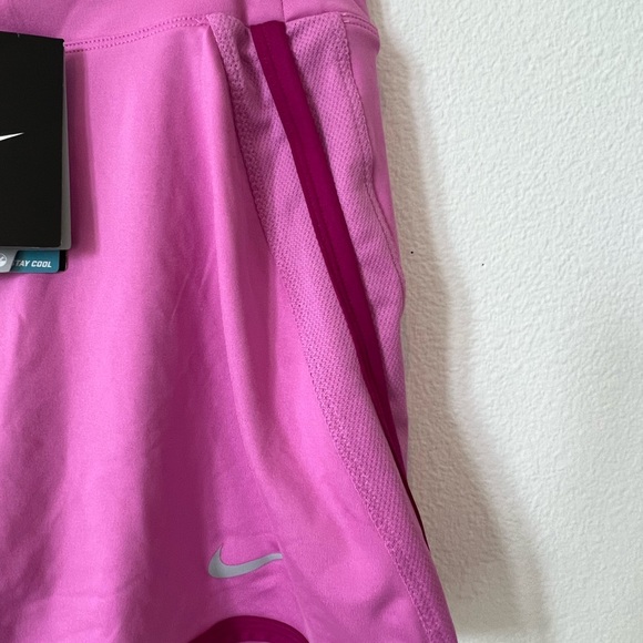Women’s Nike Magenta Tennis Skirt-M NWT - Picture 4 of 5